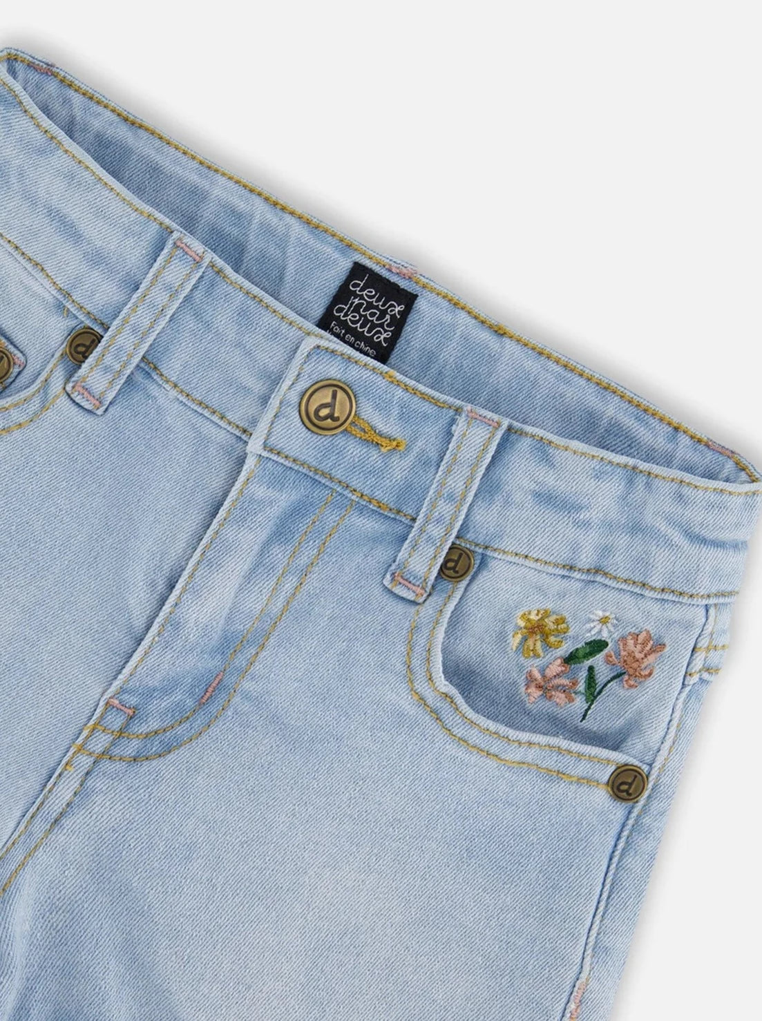 Deux Par Deux Light Blue Denim Shorts with Embroidery_ F30H26-125