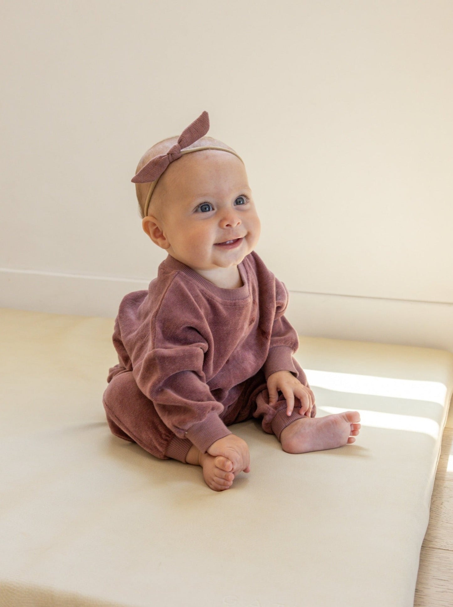 Quincy Mae Baby Plum Velvet Relaxed Sweatshirt & Sweatpants Set _QM094GIFF-P1152