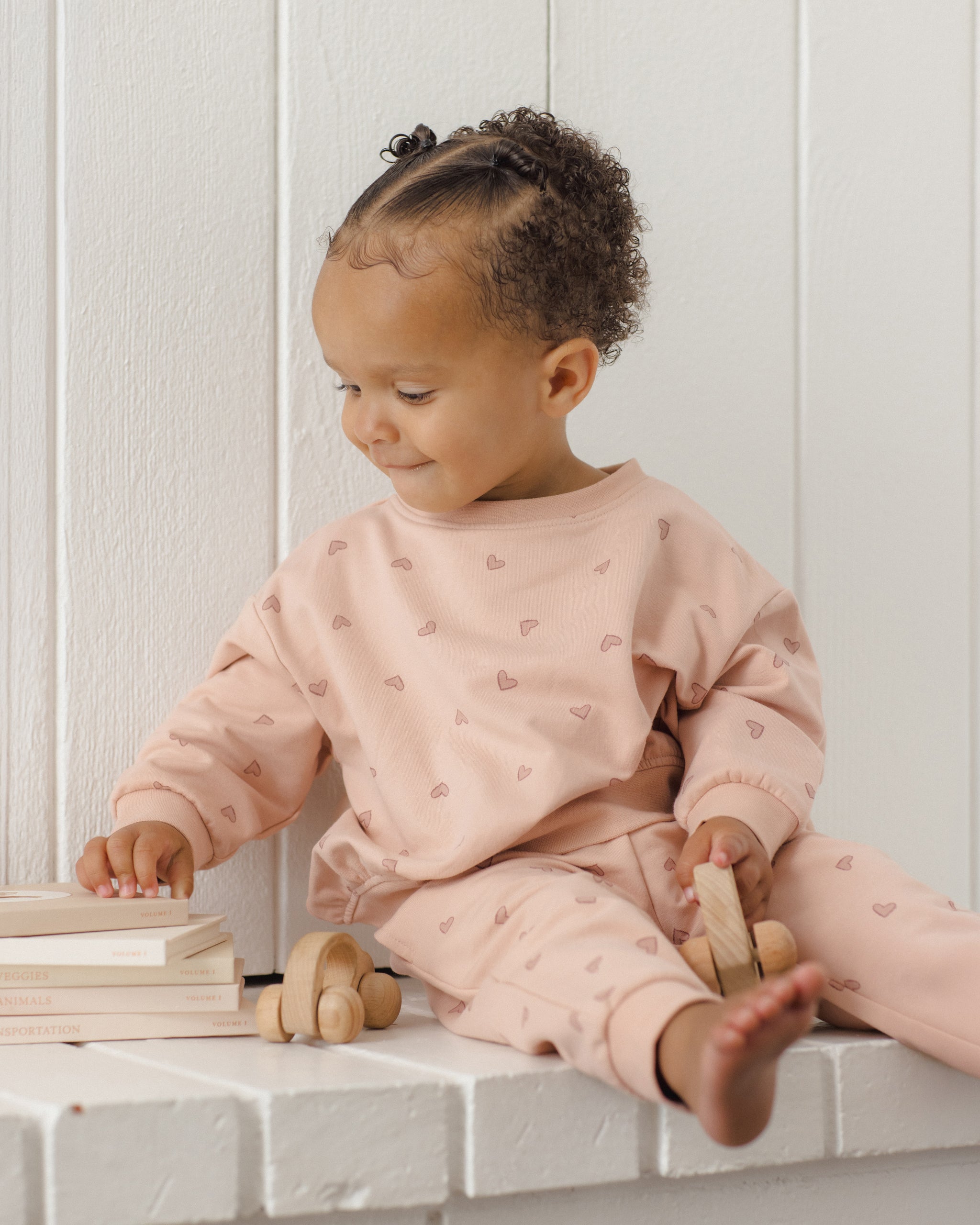 Quincy Mae Baby Girls Hearts Sweatshirt & Sweatpants Set