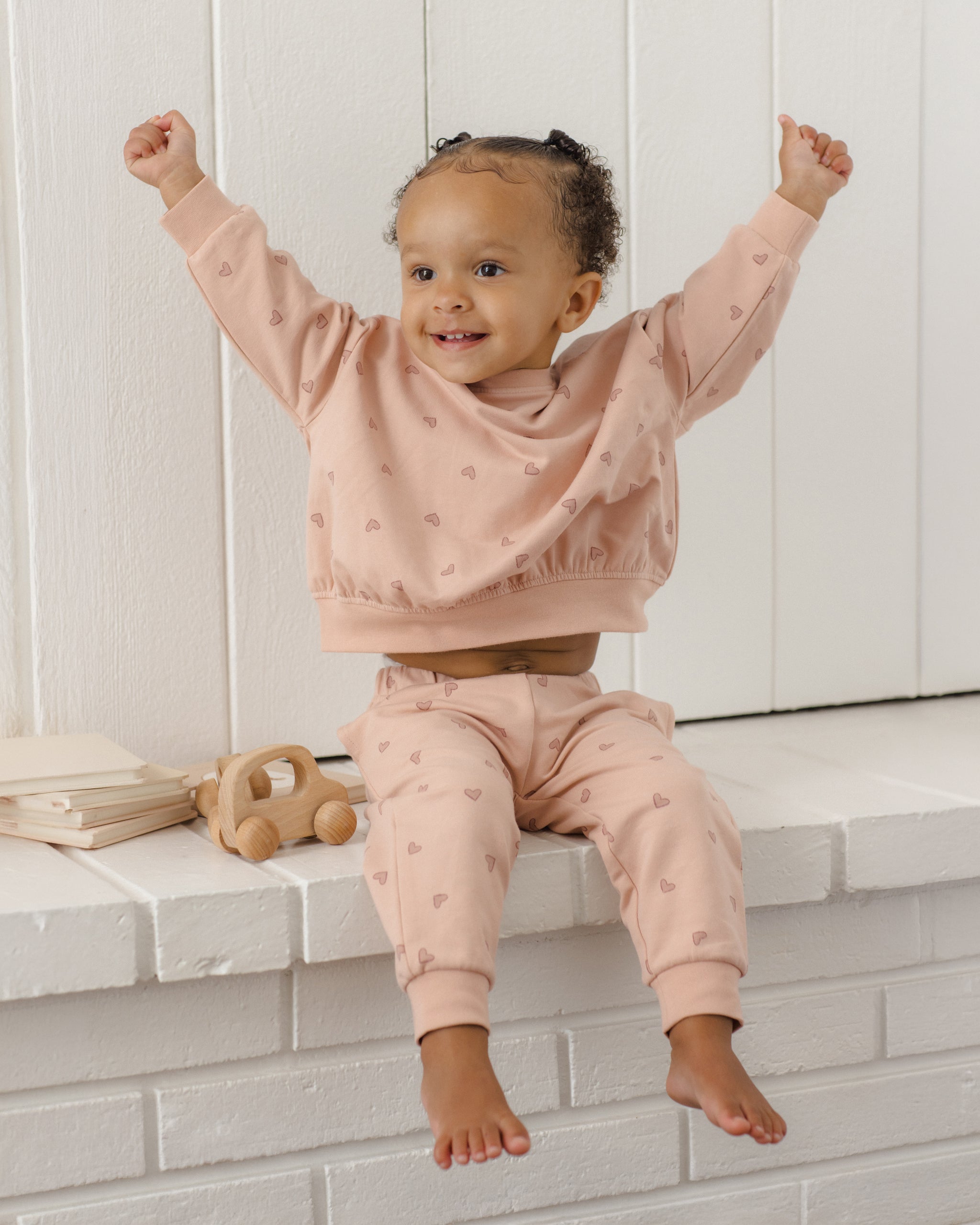 Quincy Mae Baby Girls Hearts Sweatshirt & Sweatpants Set