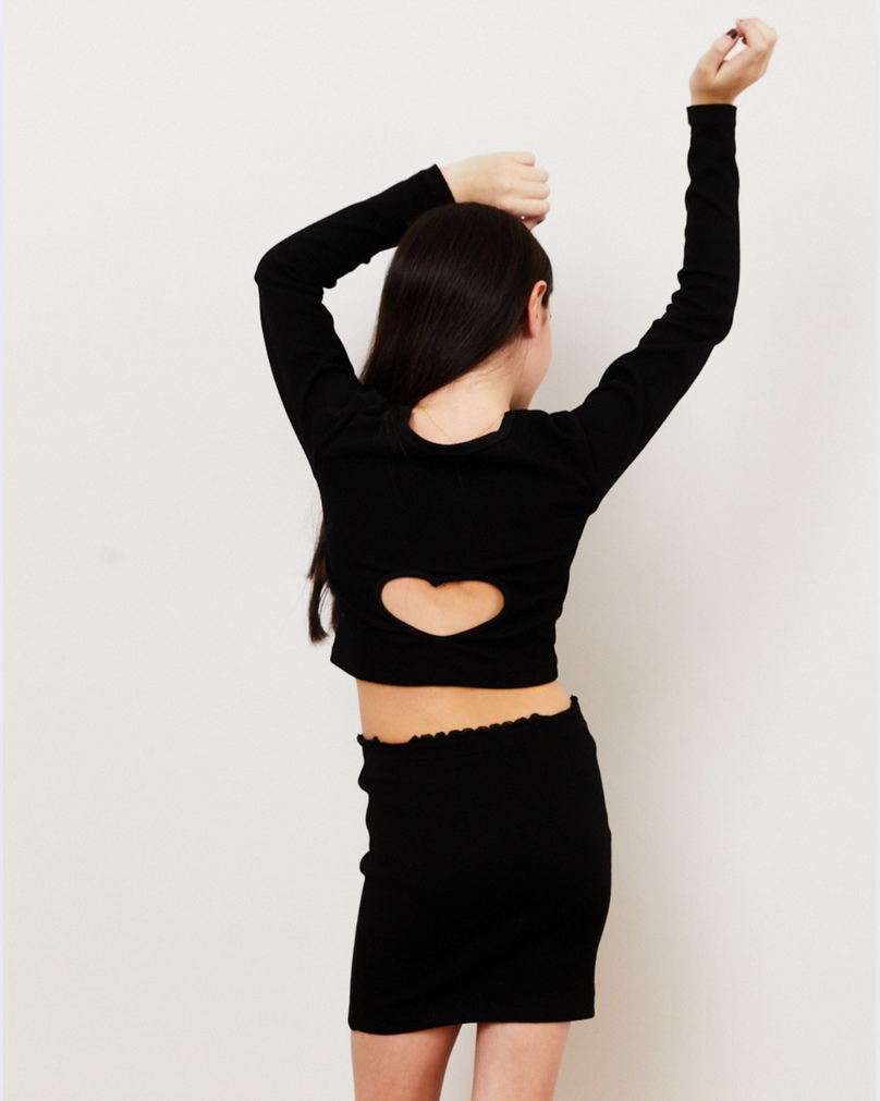 Theme Girls Sloane Long Sleeve Heart Cut Out Ribbed Top_ AM501

