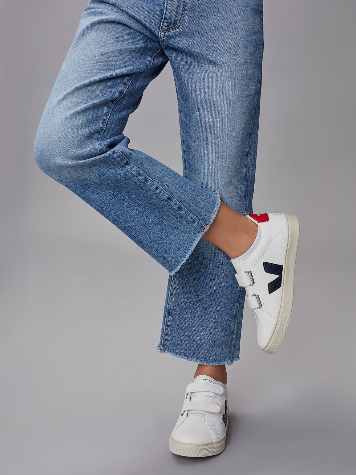 DL1961 Emie Straight High Rise _Glacier 26350 - NorthGirls